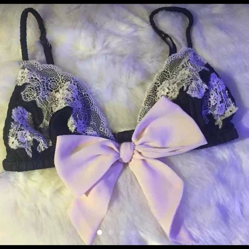 *SOLD on Mercari* VS Lingerie Bralette