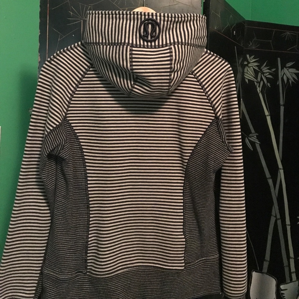 Rare Lululemon scuba hoodie!