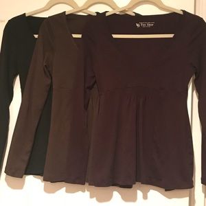 Black, brown and merlot long-sleeved tees