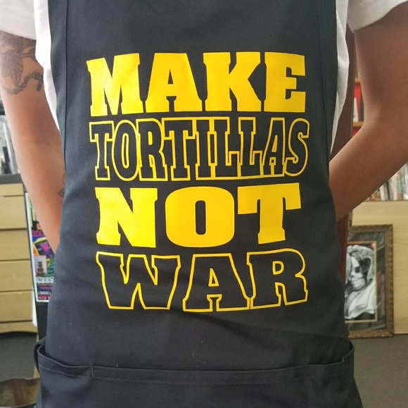 Aprons - Picture 2 of 2