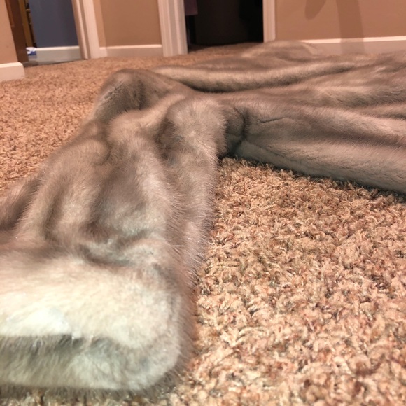 Mink Fur Coat - Picture 3 of 5
