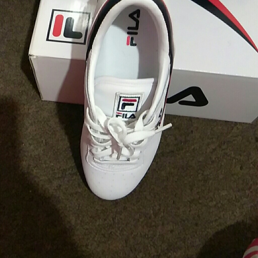 Shoes - Picture 3 of 3
