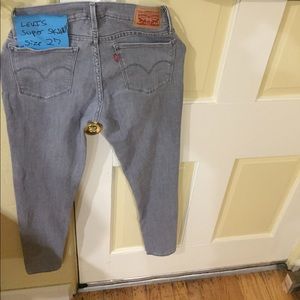 Levis Super Skinny Jeans Size 27
