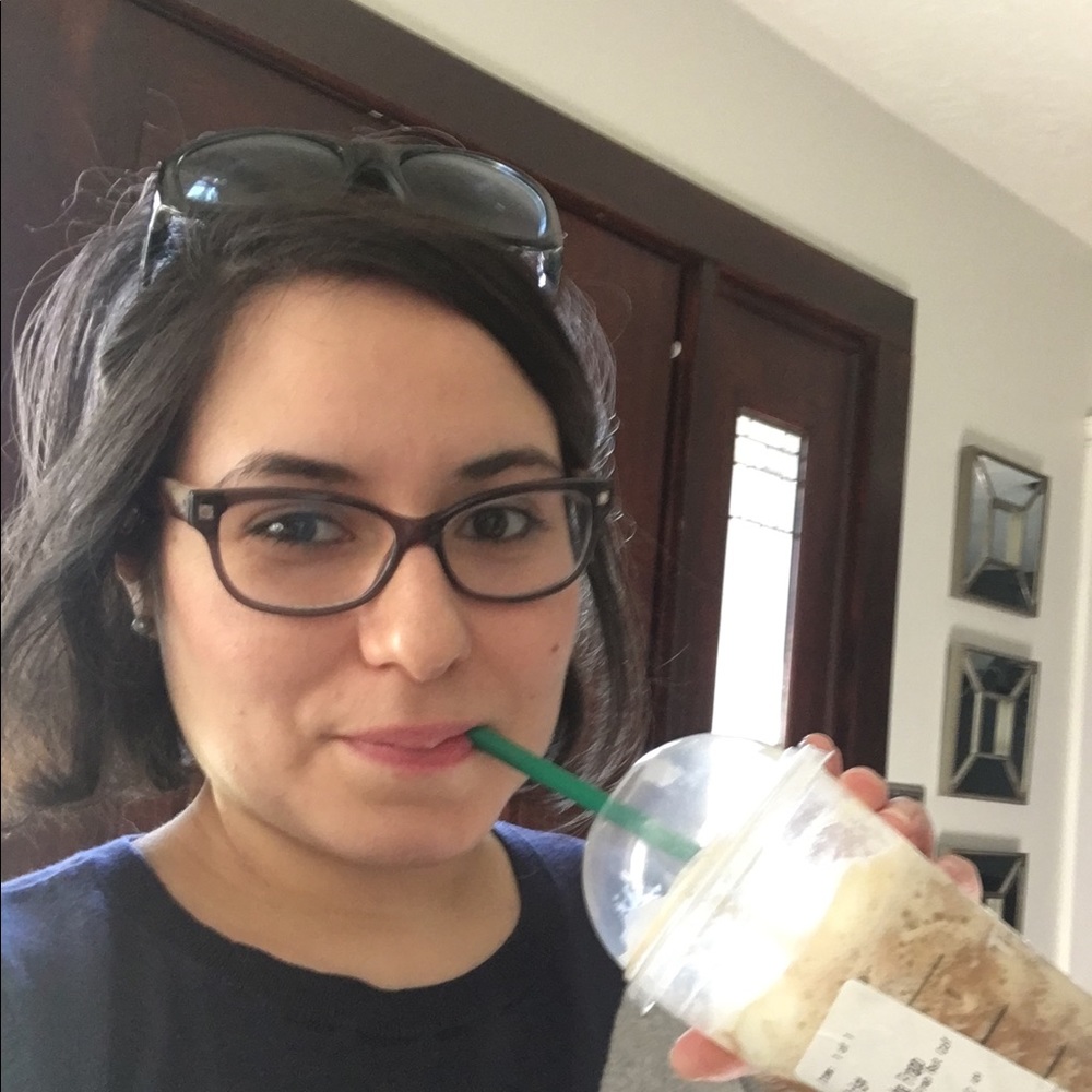 Meet your Posher, Iris