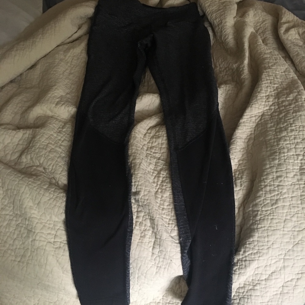 Lulu Lemon Leggings size 6.