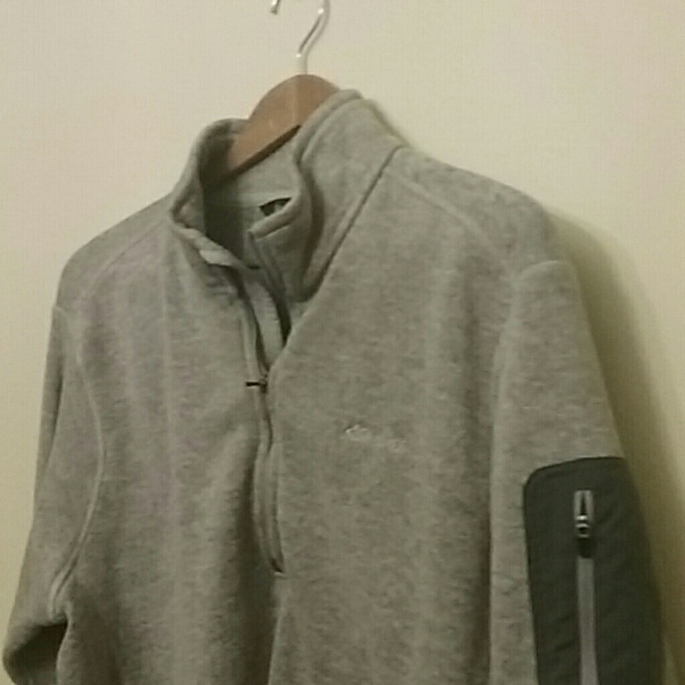 Eddie Bauer pullover sweater