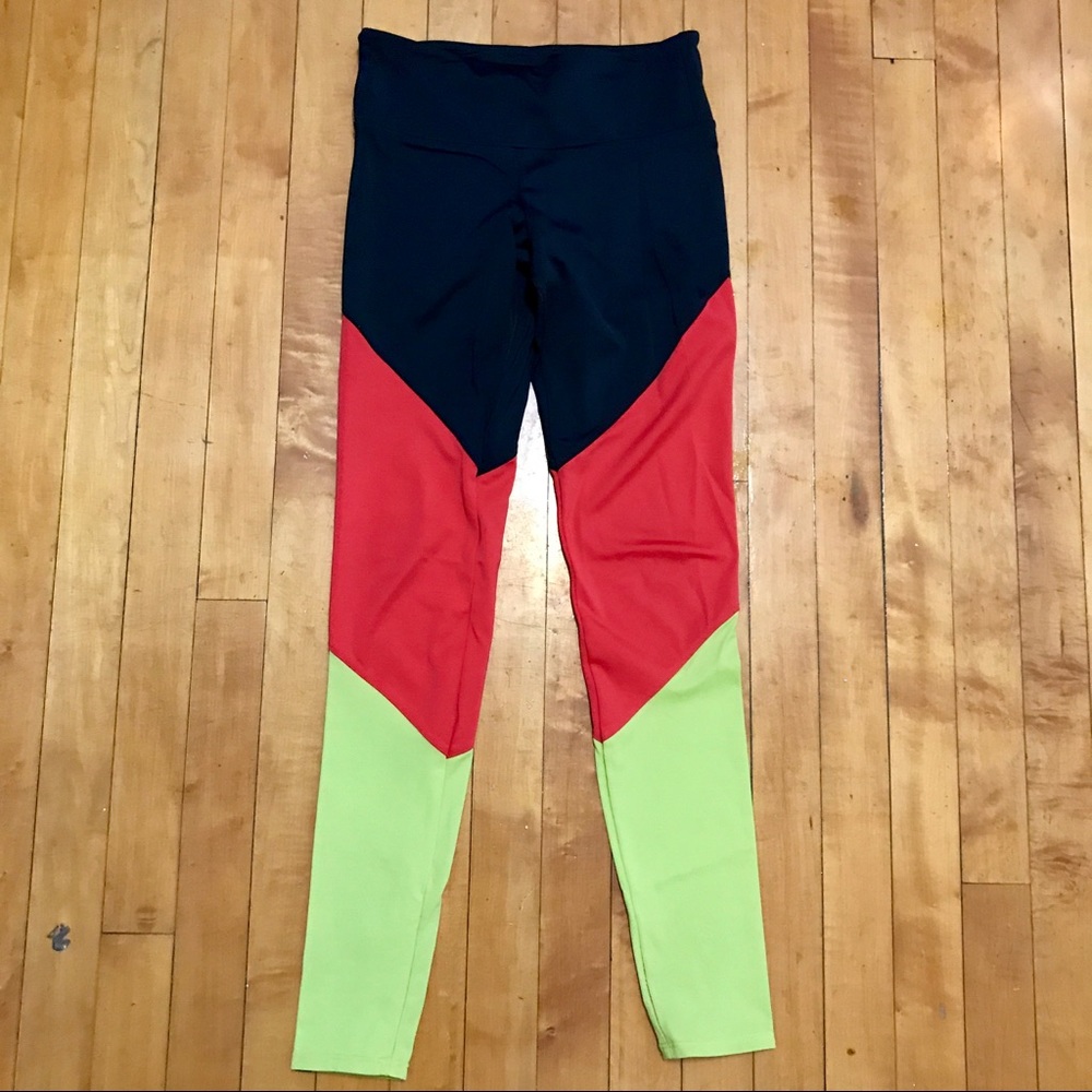women's Onzie track leggings size XS/S