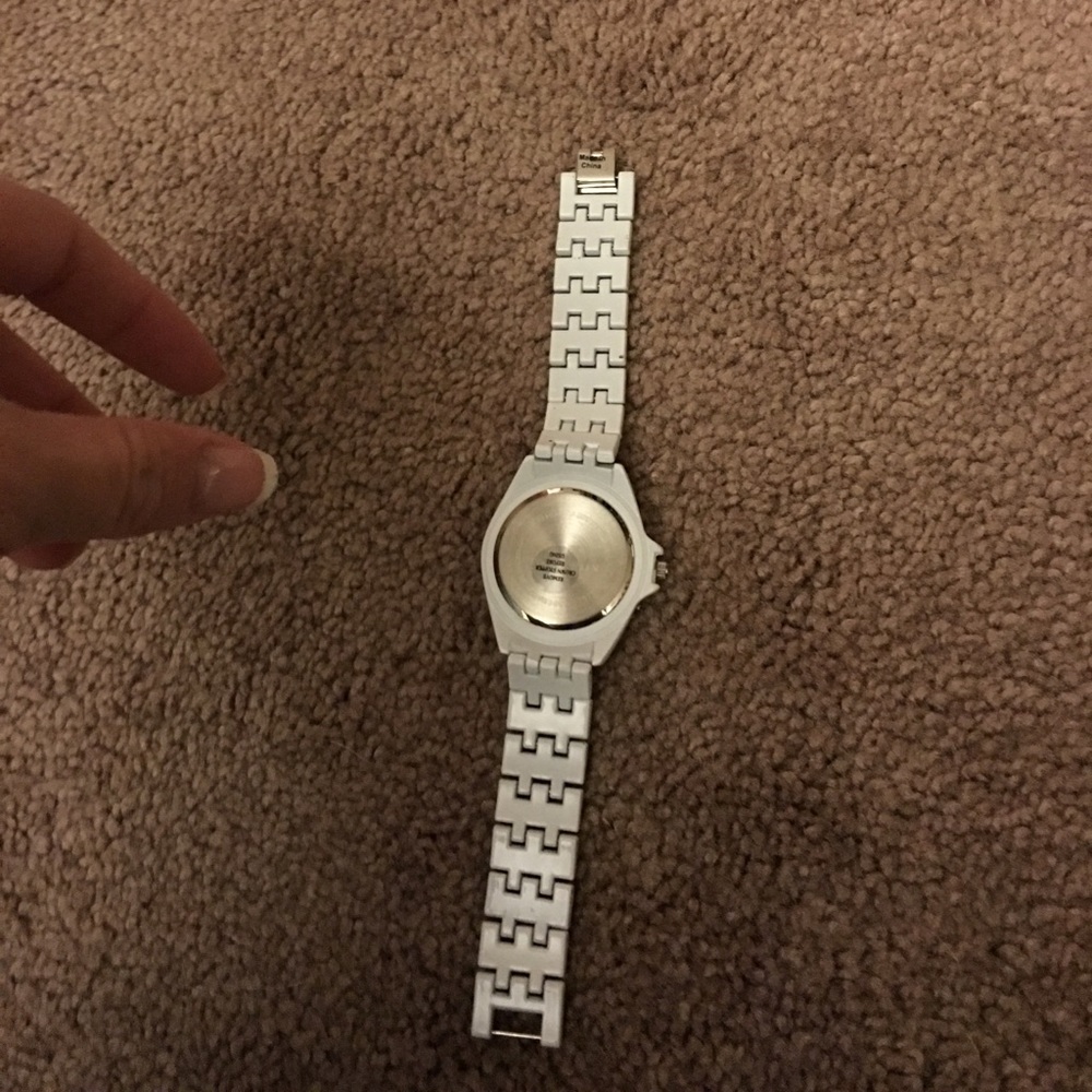 Watch - Picture 3 of 4