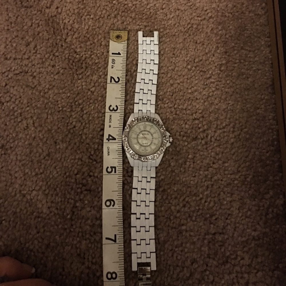 Watch - Picture 4 of 4