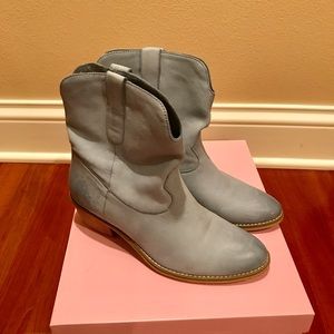 Crown Vintage
Western Cowboy Baby Blue Boots