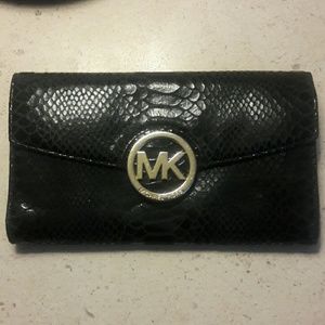 Michael Kors Leather Clutch Wallet
