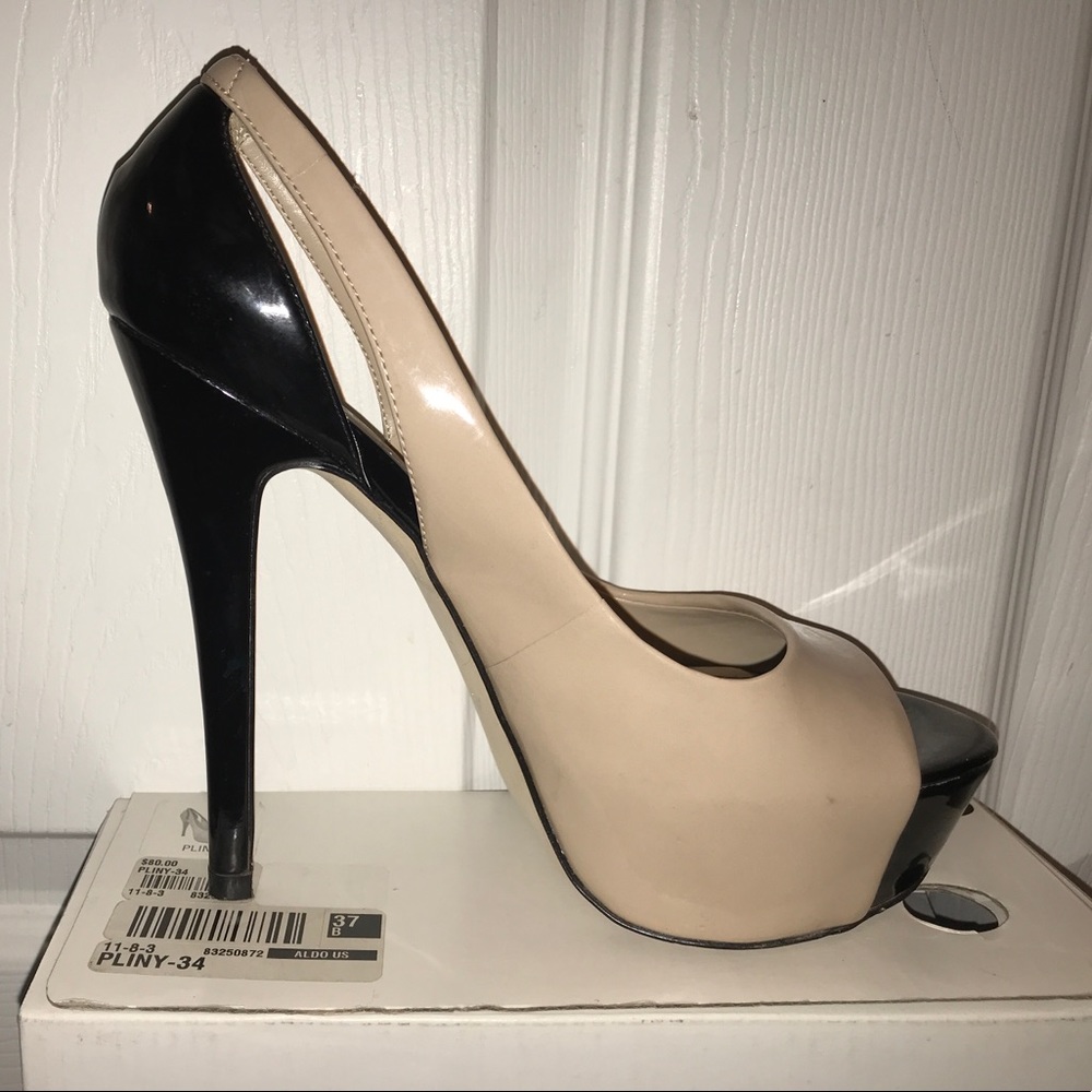 Black and Tan Aldo open toe pumps