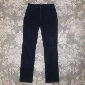💙NYDJ Skinny Embellished pkts Jeans 💙NYDJ Skinny Embellished pkts Jeans