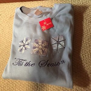 Women’s large holiday sweatshirt