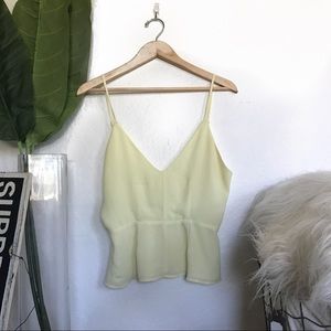 Simple yellow top