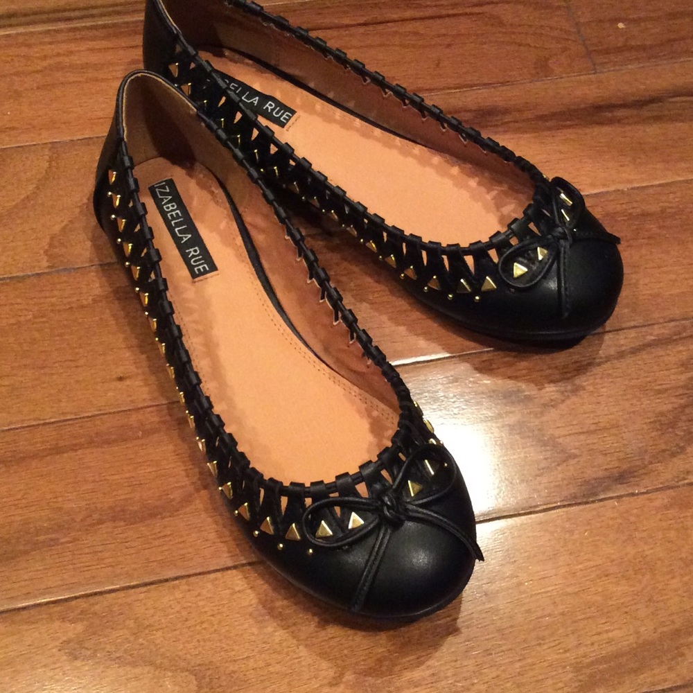 Black Ballet Flats With Cut Out Details