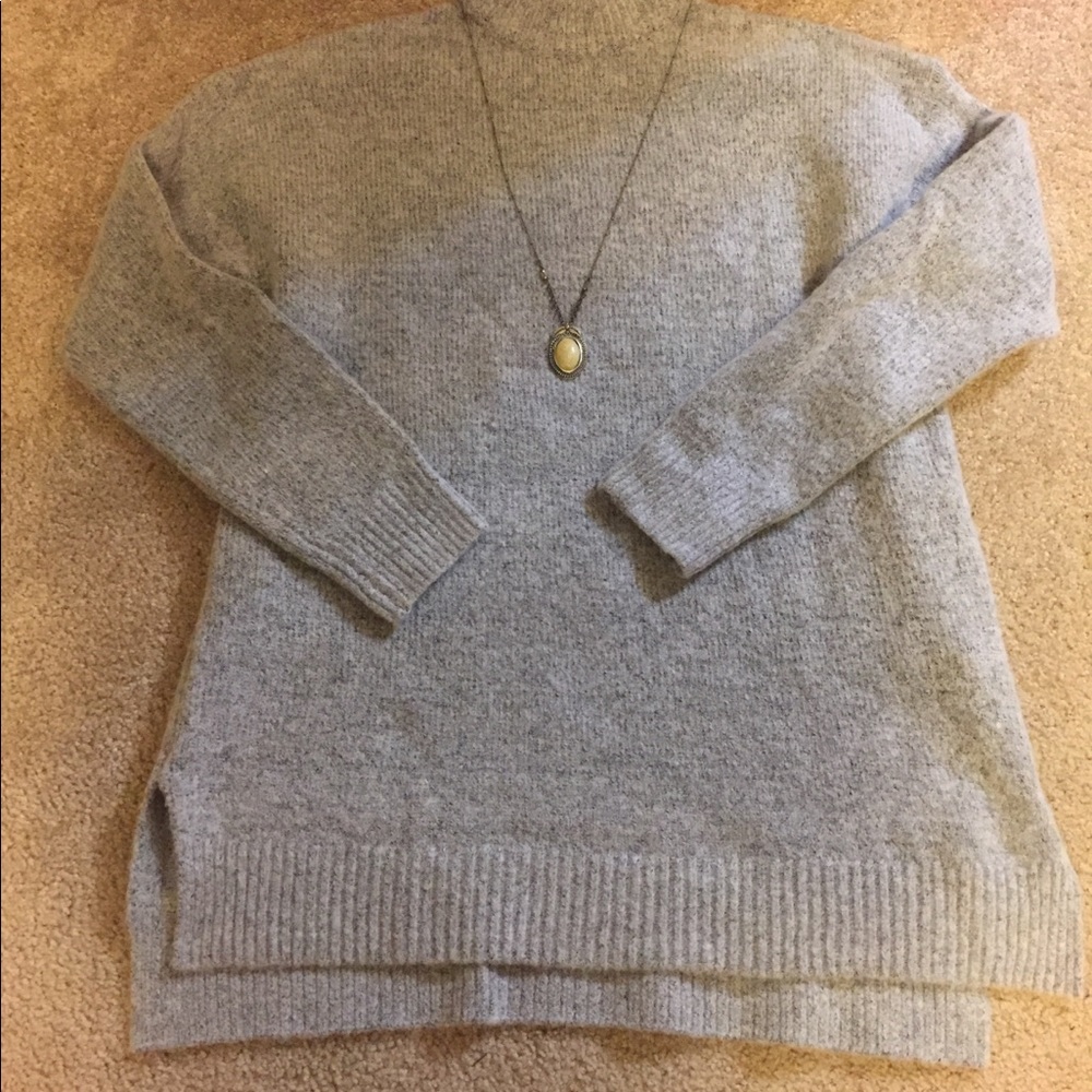 Forever 21 gray sweater