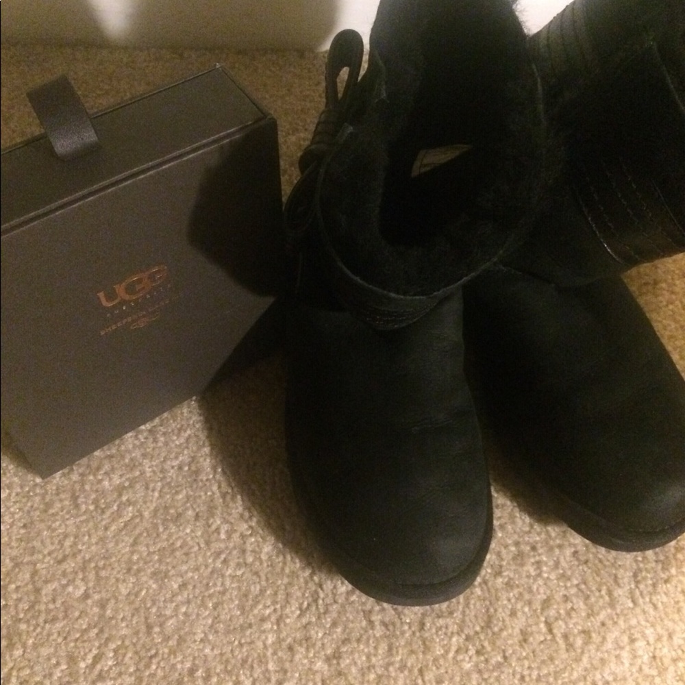 UGG boots with leather bow