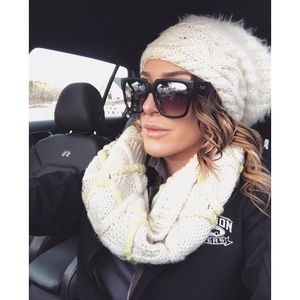 Meet your Posher, Christal