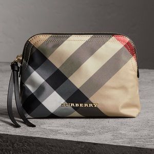 NWOT Burberry Medium Zip-top Check Pouch