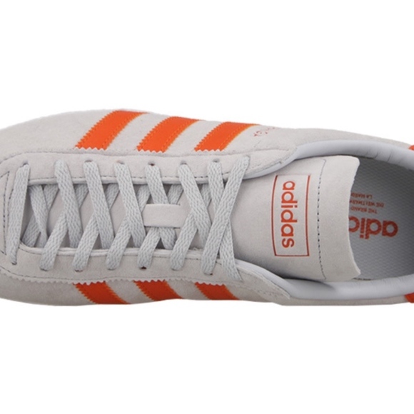 NWT Women's adidas Originals Topanga Sneakers - Picture 2 of 7