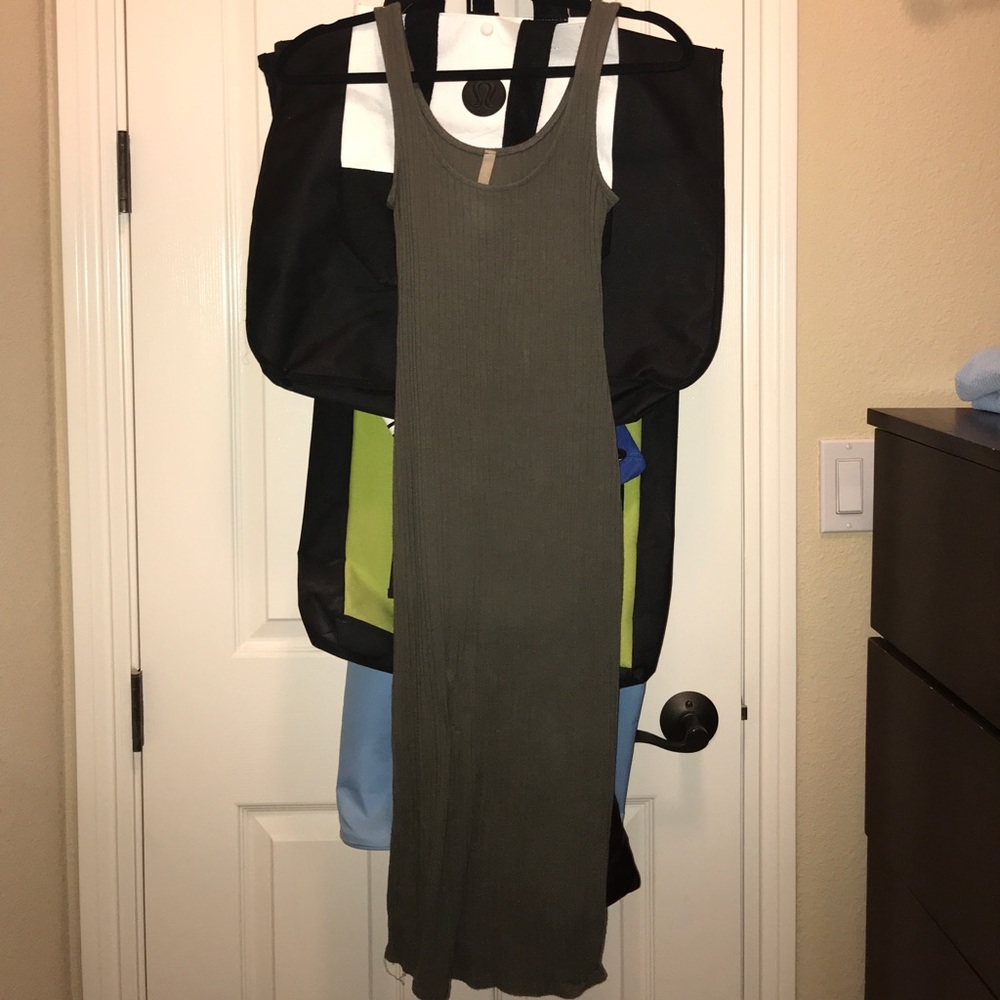 Green midi casual bodycon ribbed dress