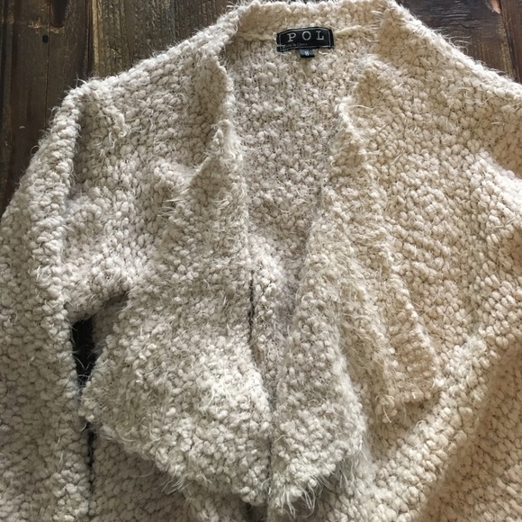 Jacket/ Sweater - Picture 3 of 5