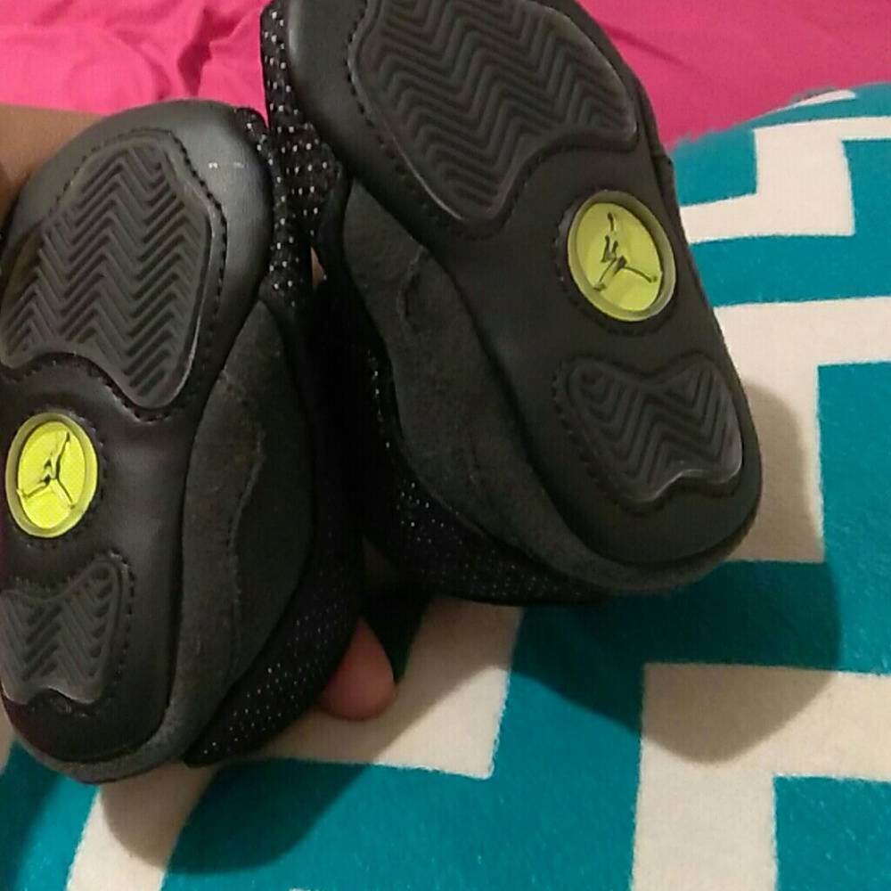Shoes - Picture 2 of 3