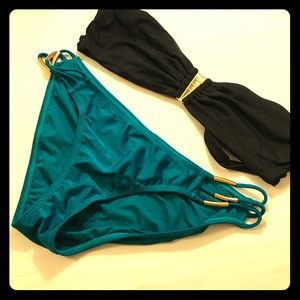 PILYQ Bikini. Large Bottom, D Top.