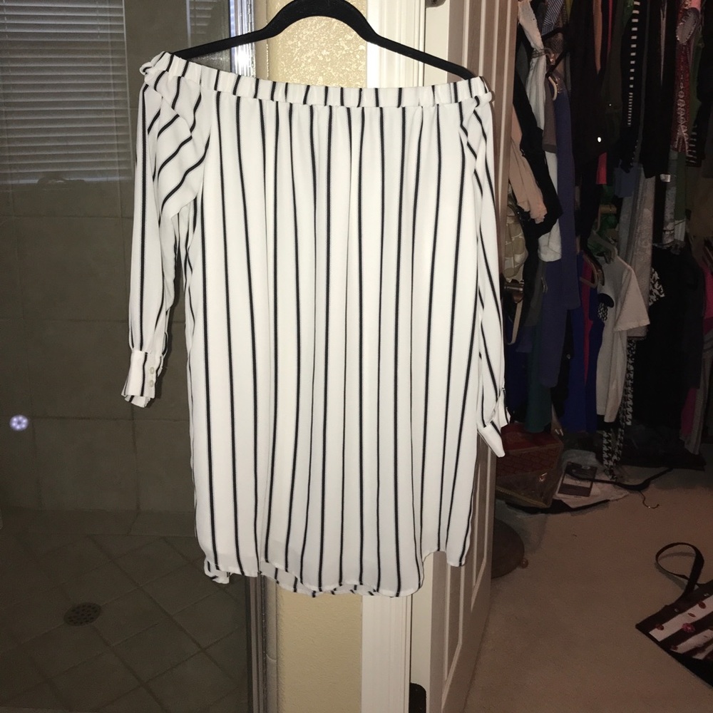 Off the shoulder chiffon striped flowy dress
