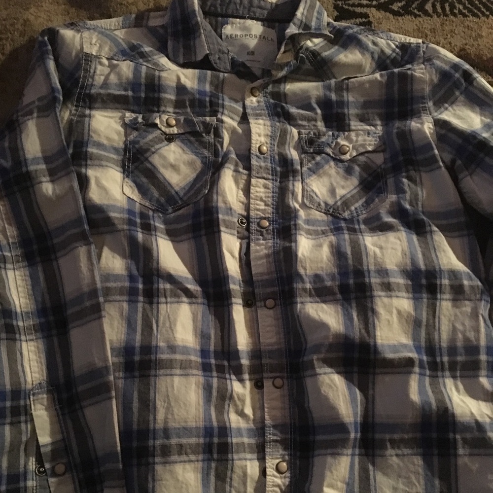 Men’s long sleeve shirt size Med