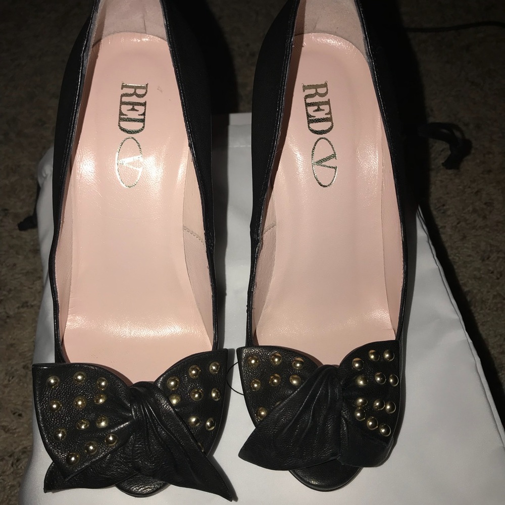 RED Valentino open toe bow pump- black size 5