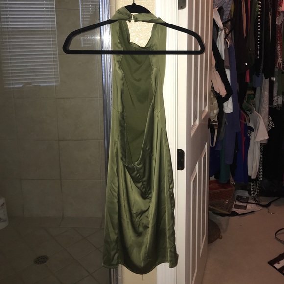 Silky green bodycon mini dress - Picture 2 of 2
