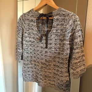 Maurice's♠️Open Weave Gray & White Sweater w/Tie