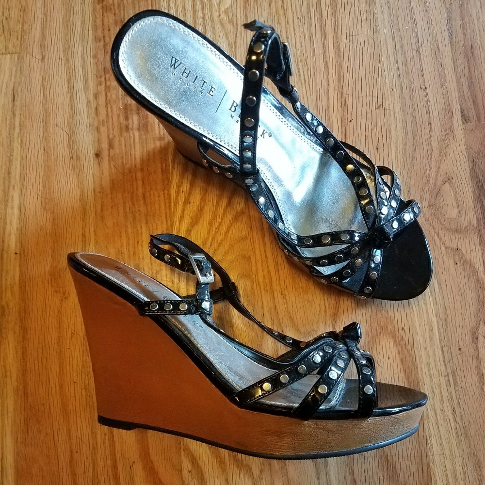 NWOT White House Black Market Size 9M Wedges
