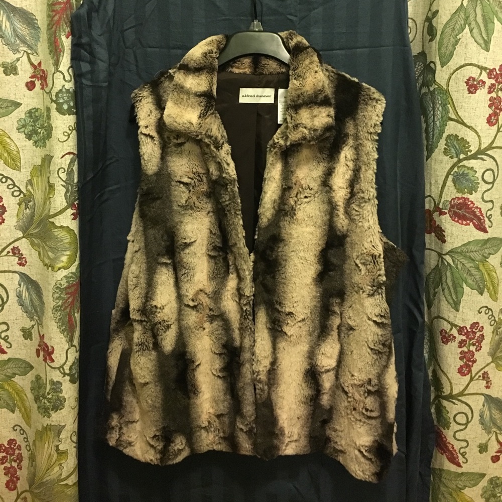 Alfred Dunner-Faux fur vest