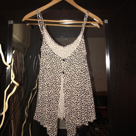 Leopard print cami 🐆 - Picture 2 of 3