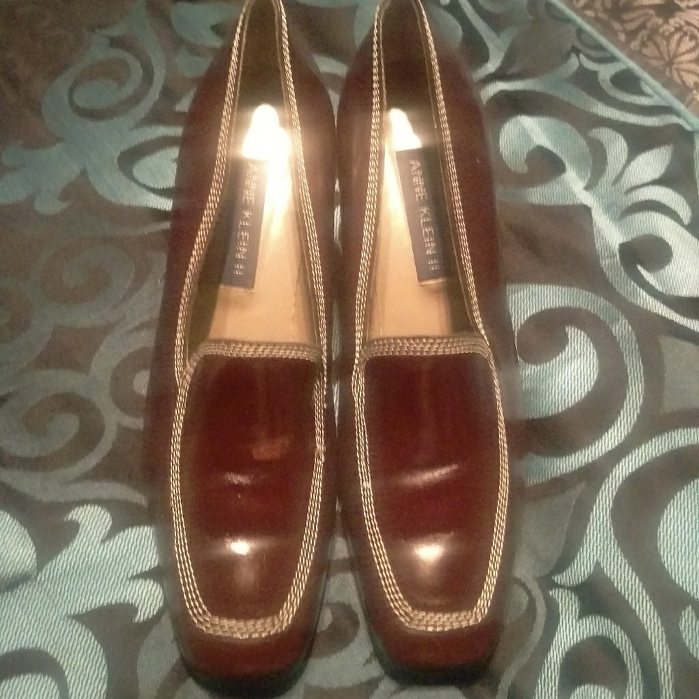 Anne Klein II Leather Loafer Style Shoes