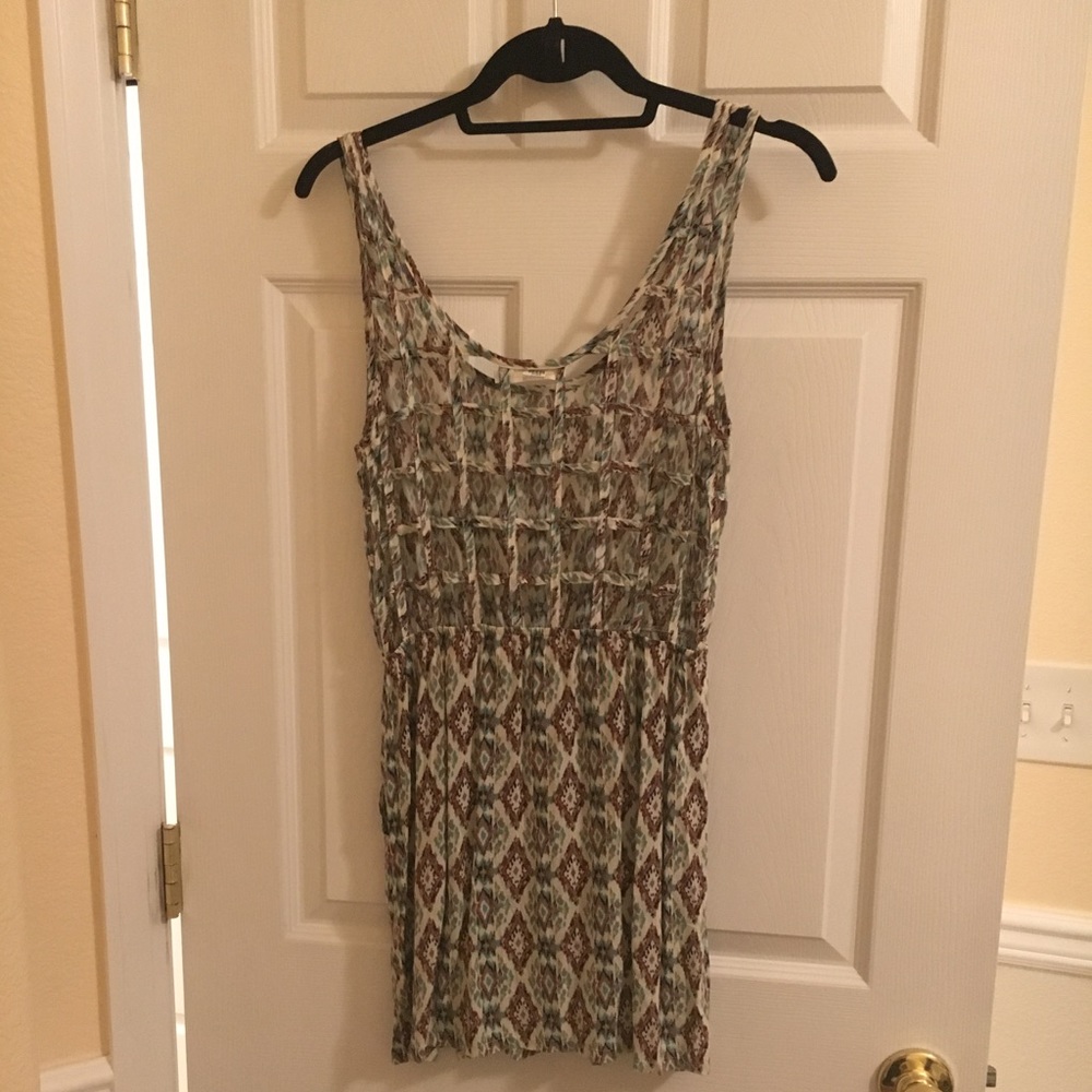Crochet back dress with pockets