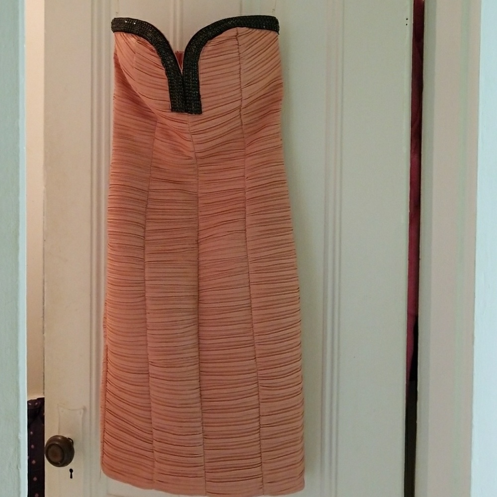 Bnwt peachy strapless dress