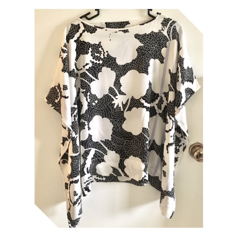 Brand New Diane Von Furstenberg DVF 100% Silk Top