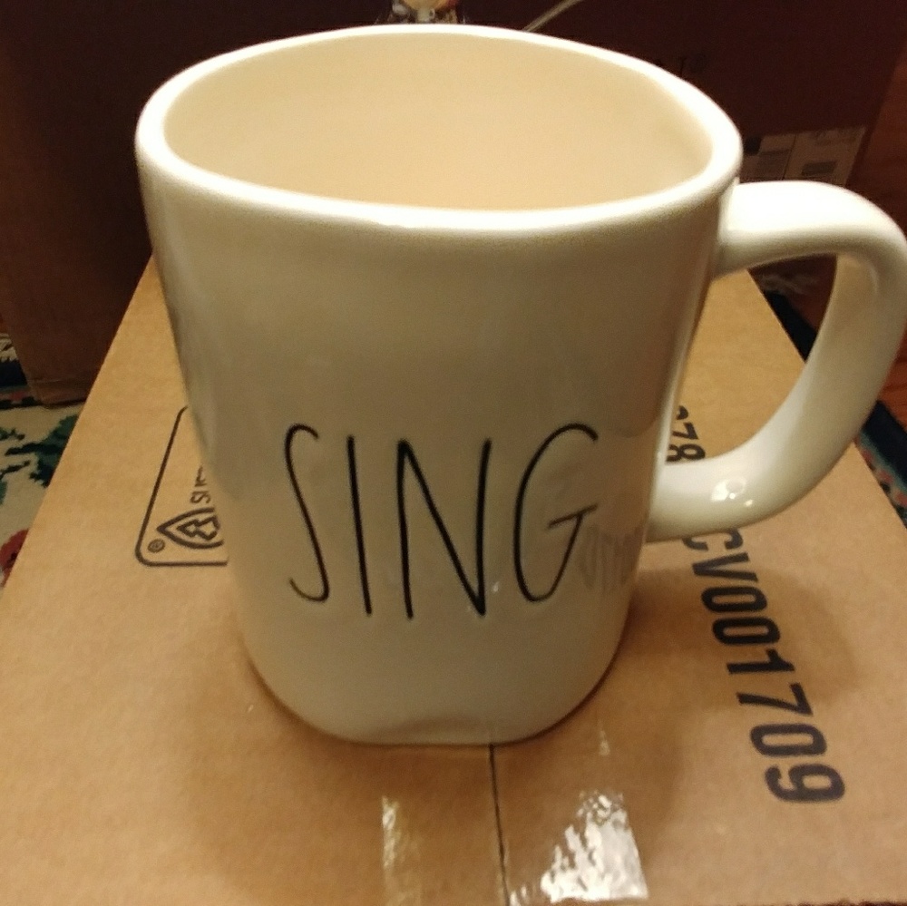 Rae Dunn "SING" mug