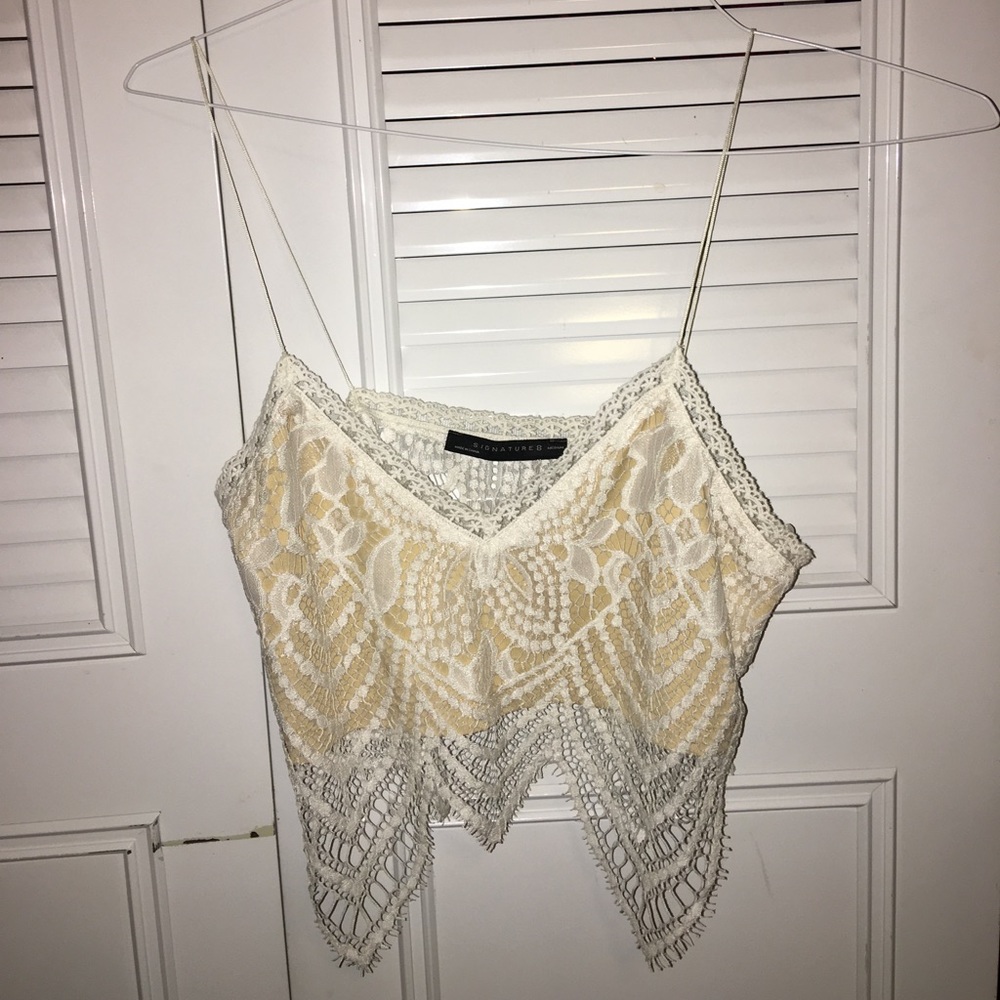 Lace cropped tank top spaghetti straps