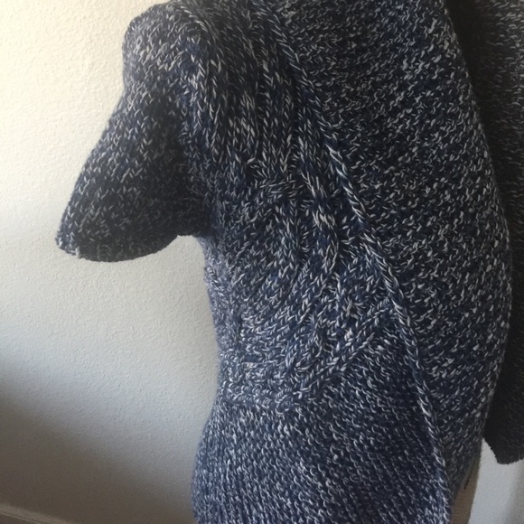 EXPRESS. New Size XS. - Picture 4 of 4