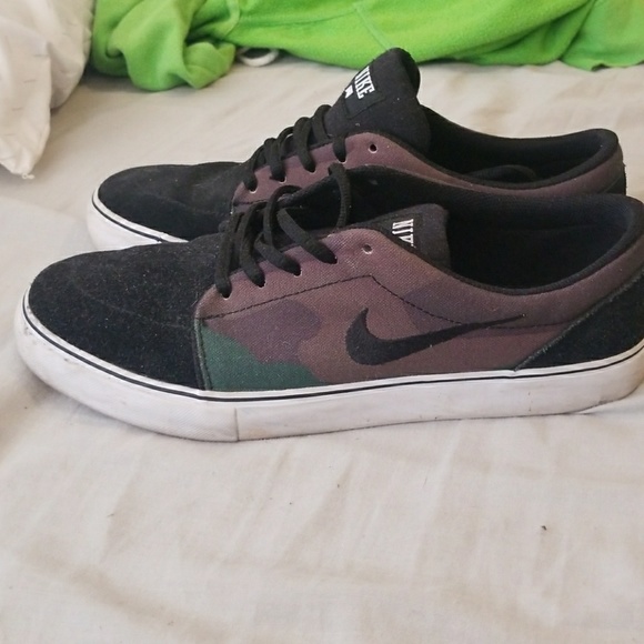 shoes - Picture 1 of 1