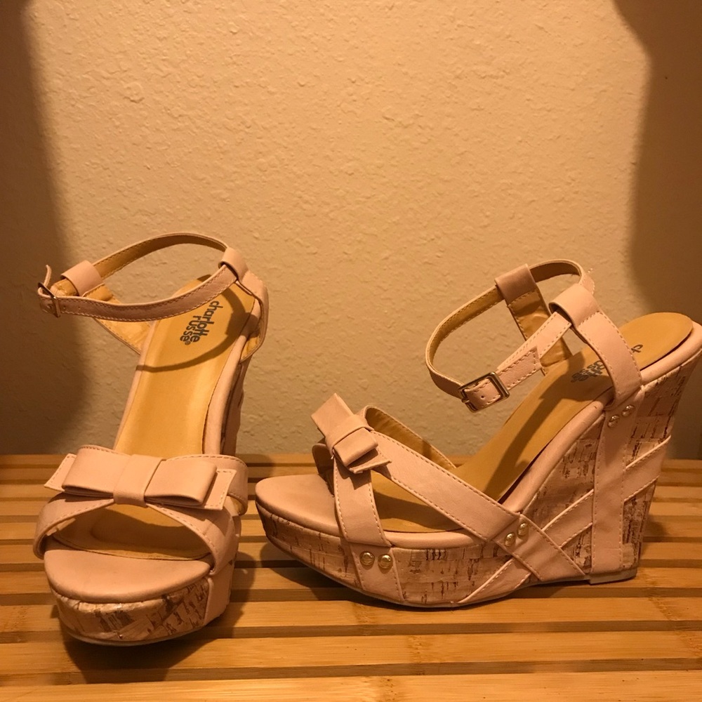 Light pink wedges