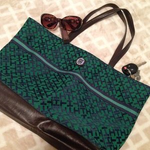 Tommy Hilfiger Tote