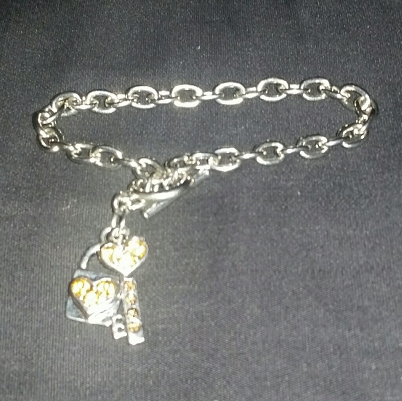 Key & Locket bracelet - Picture 2 of 3