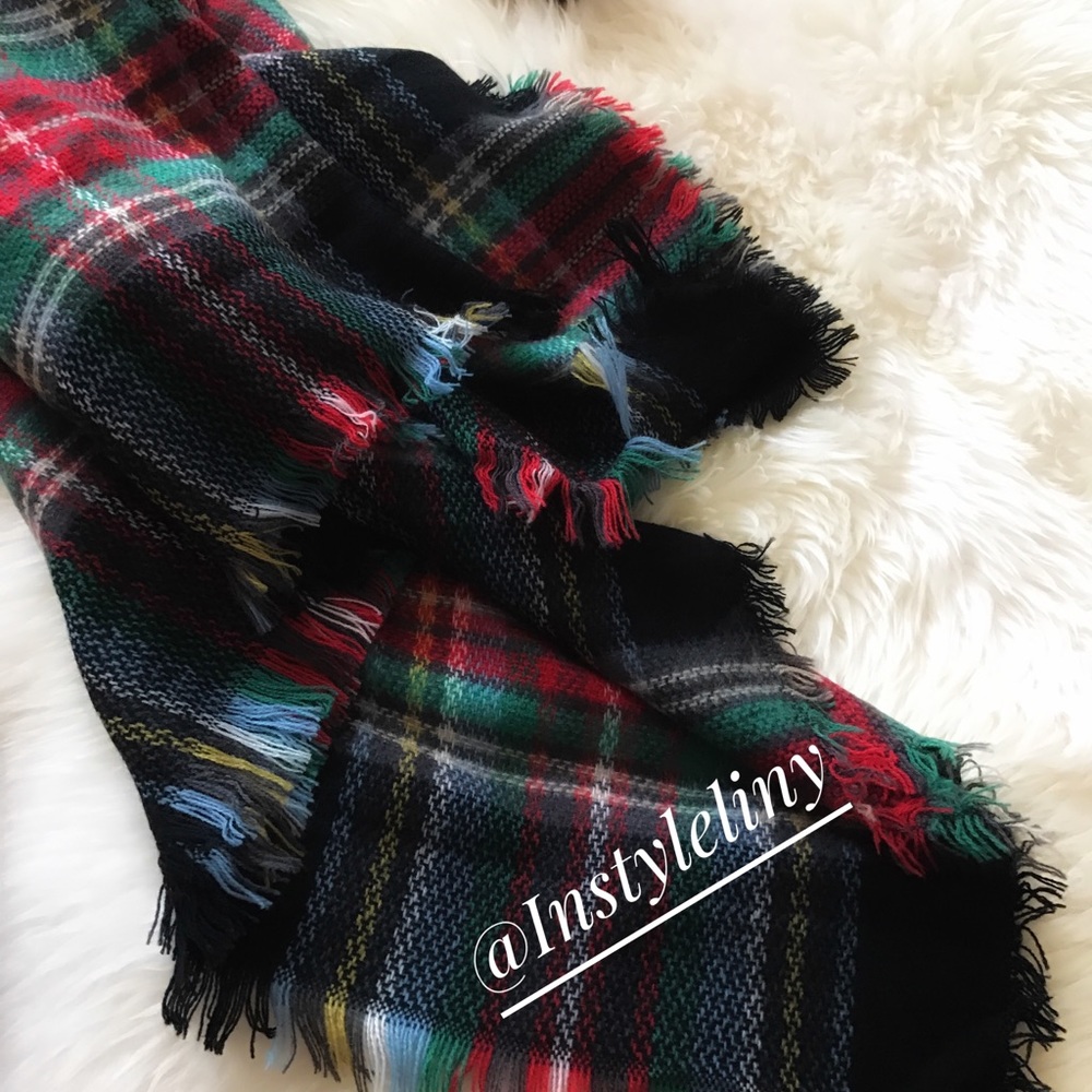 Christmas Oversized Blanket Tartan Scarf Wrap - Picture 2 of 3
