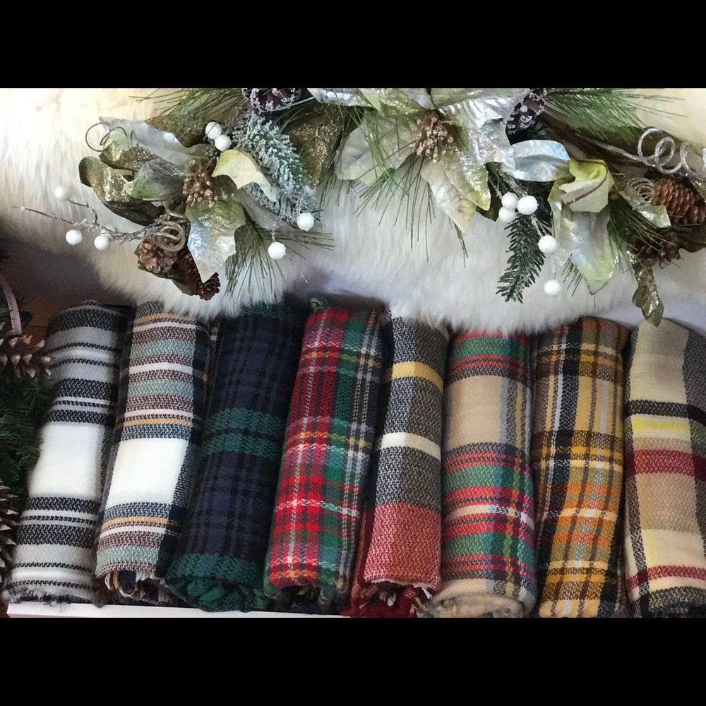 Christmas Oversized Blanket Tartan Scarf Wrap - Picture 3 of 3